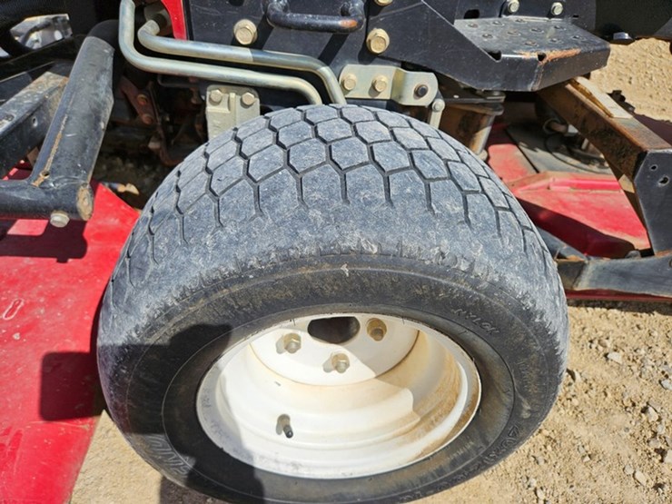 2011-toro-groundsmaster-3500d-image-11