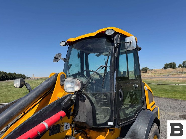 2018-jcb-409-image-15