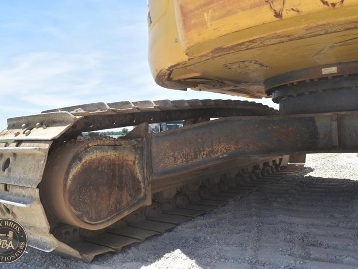 2014-kobelco-sk260sr-lc-3-image-45