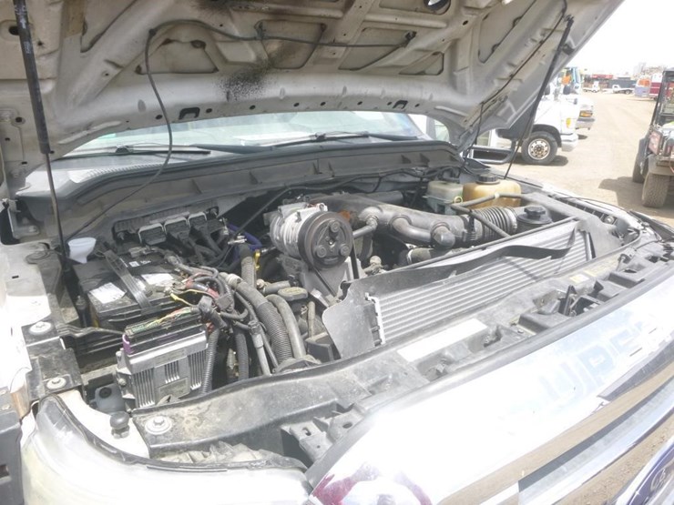 2015-ford-f550-image-11