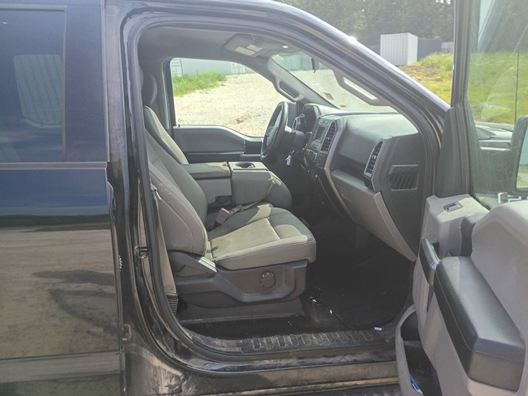 2018-ford-f150-image-35