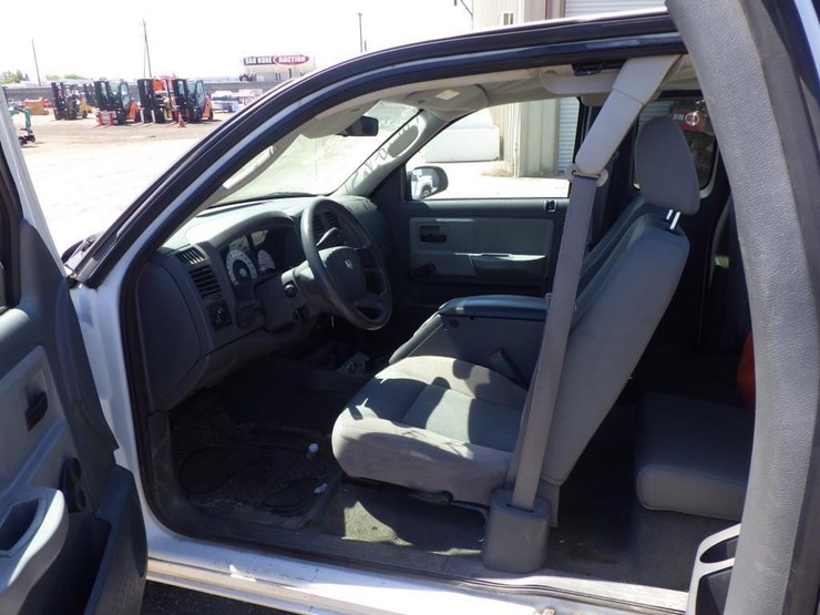 2007-dodge-dakota-image-4