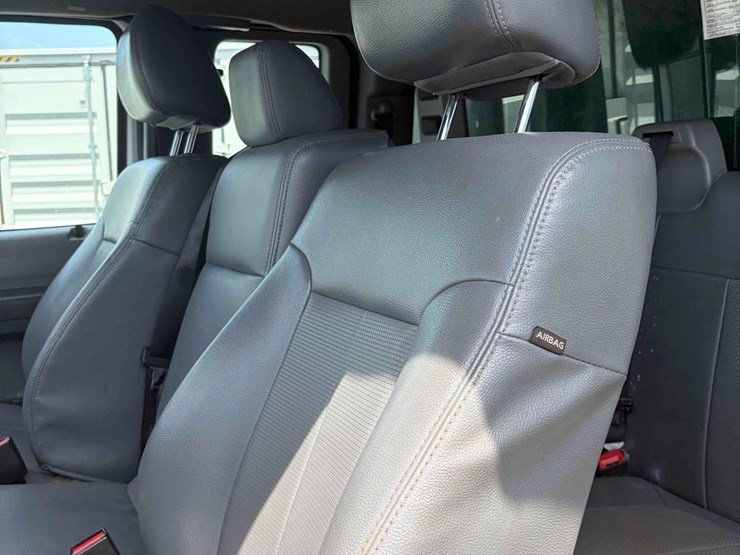 2016-ford-f550-image-19