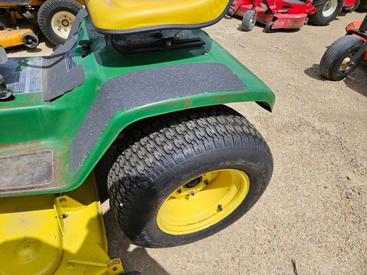 john-deere-317-image-10
