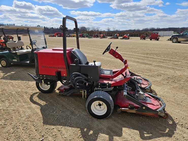 2011-toro-groundsmaster-3500d-image-26