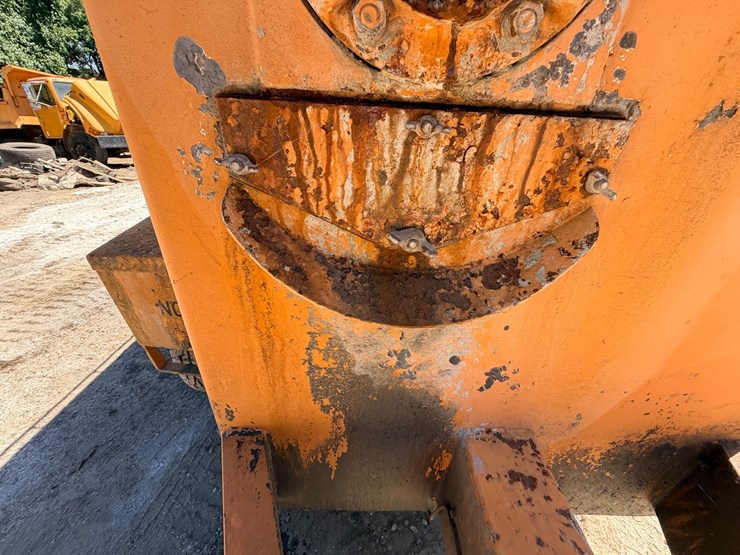 #24058-•-2009-voeller-mud-jack-h-200-image-71