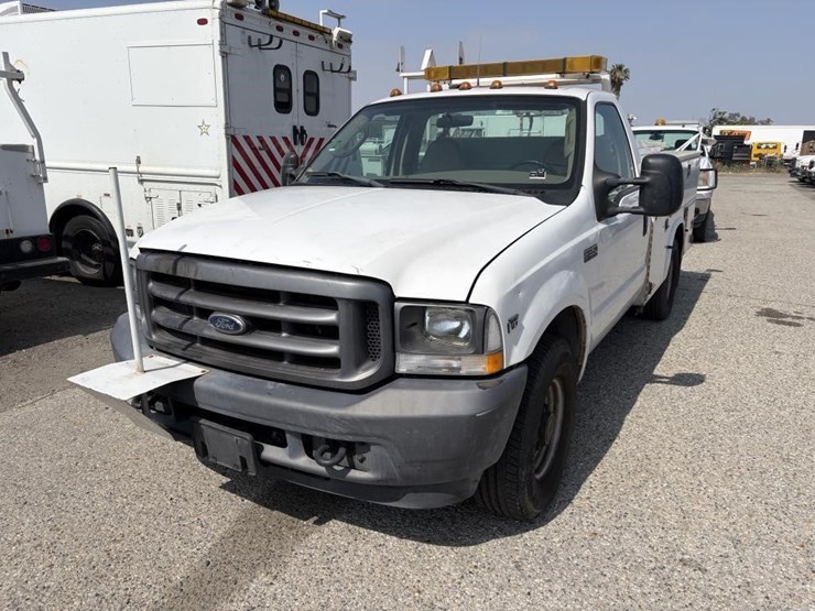 2004-ford-f350-sd-image-1