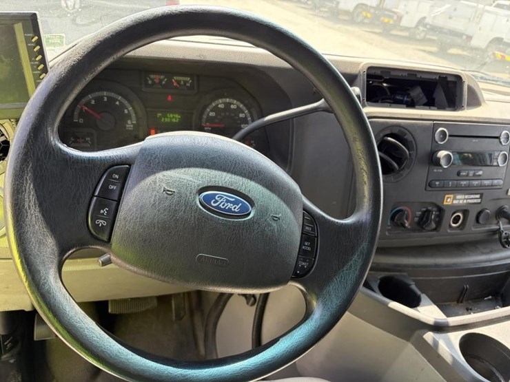 2010-ford-e350-sd-image-10