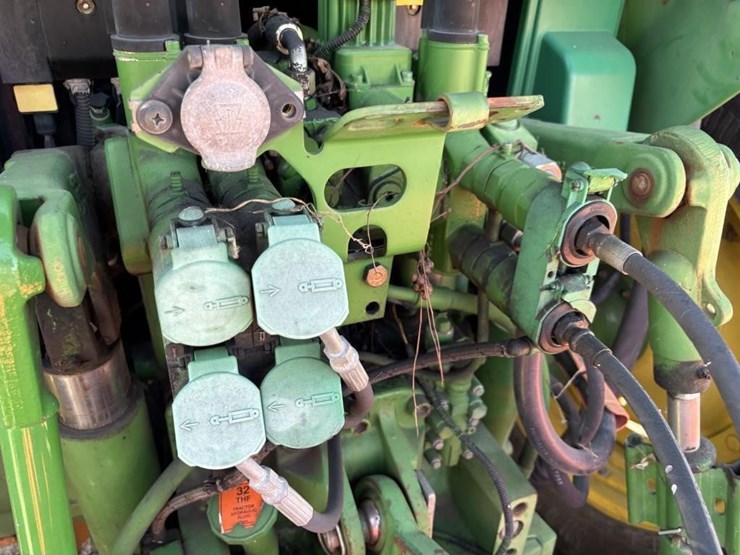 john-deere-6420-image-21