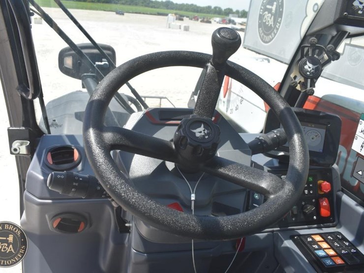 2024-bobcat-tl619-image-34