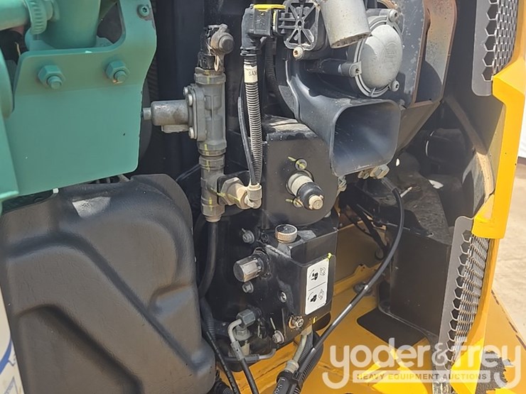 2022-volvo-a25g-image-38