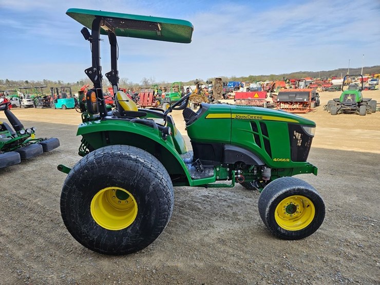 john-deere-4066r-image-6