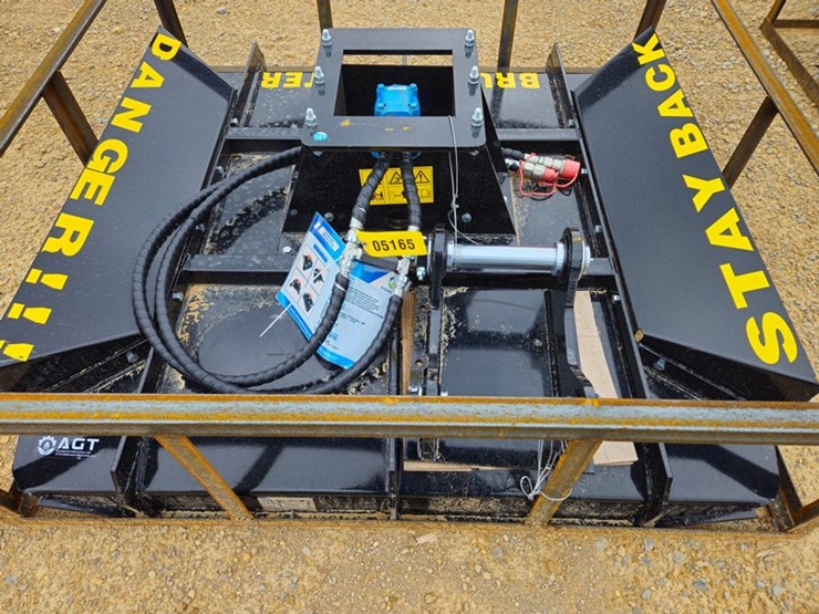 2026-caterpillar-308-image-4