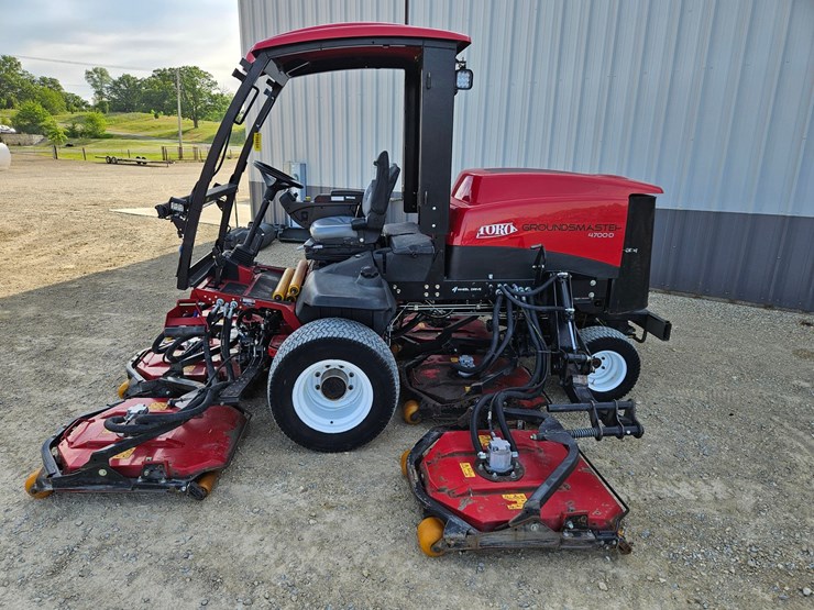 toro-groundsmaster-4700d-image-2