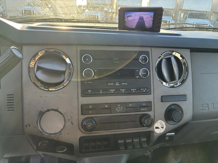 2016-ford-f650-xlt-image-18