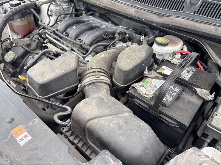 2019-ford-explorer-image-8