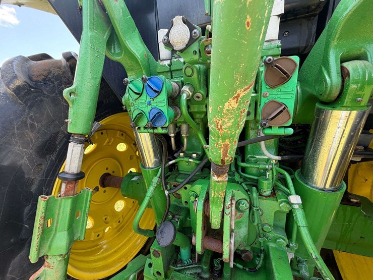 2019-john-deere-6155m-image-19
