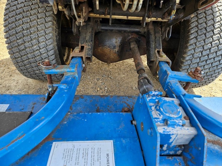 new-holland-cm274-image-10