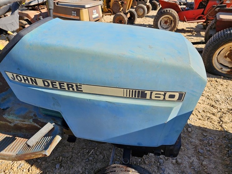 john-deere-160-image-9