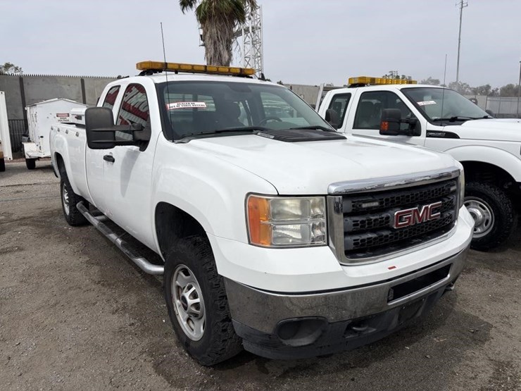 2012-gmc-2500hd-image-2