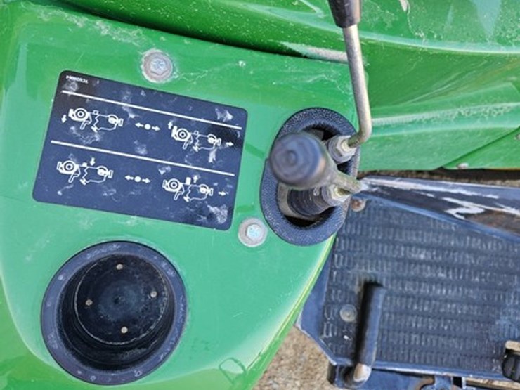 2011-john-deere-1200-image-26