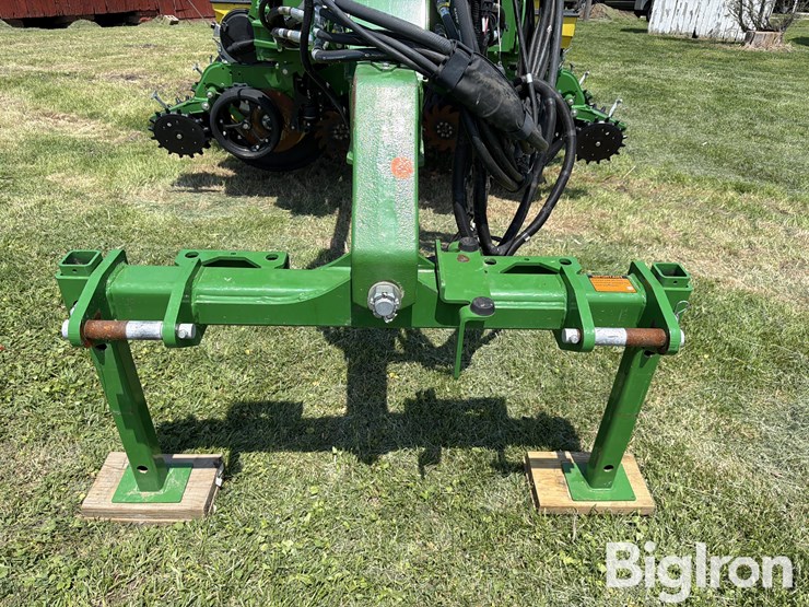 2024-john-deere-1795-image-16