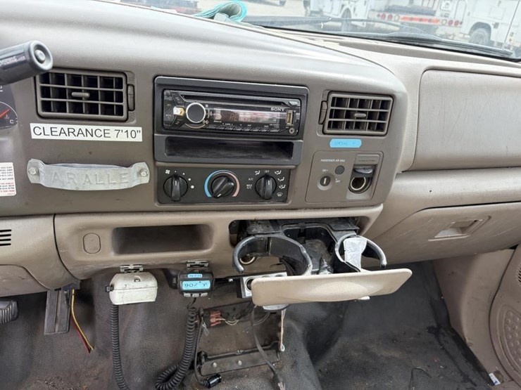 2004-ford-f350-sd-image-16