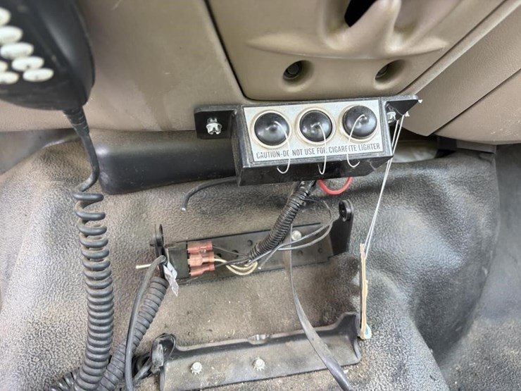 2004-ford-f350-sd-image-17