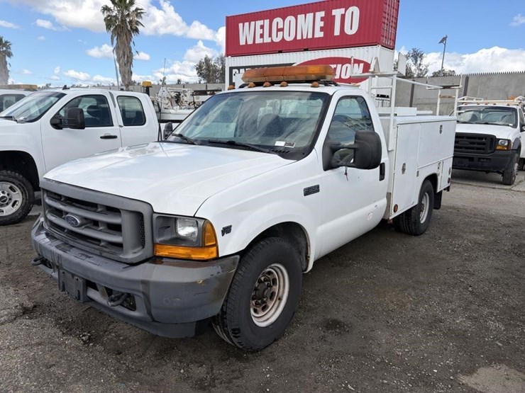 2001-ford-f350-sd-image-1