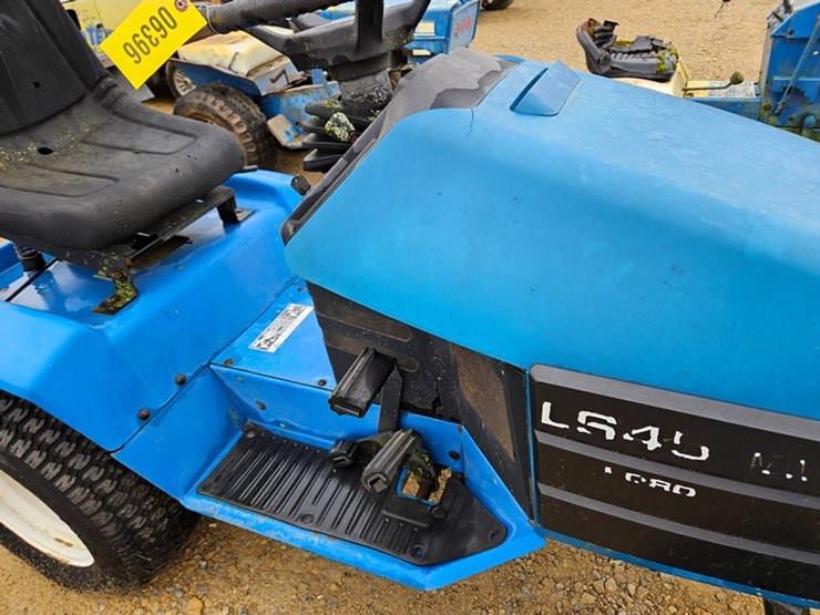 new-holland-45-image-10