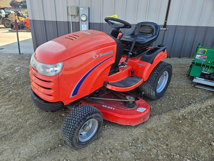 #5032-•-simplicity-conquest-lawn-tractor-image-1
