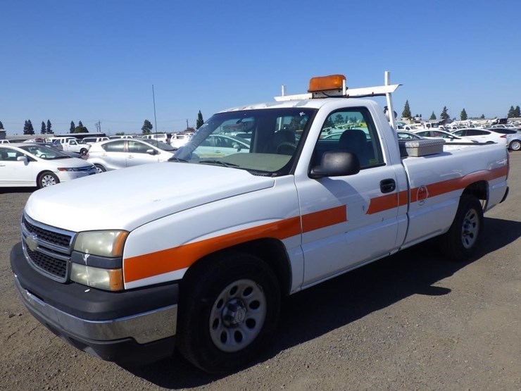 2006-chevrolet-1500-image-1