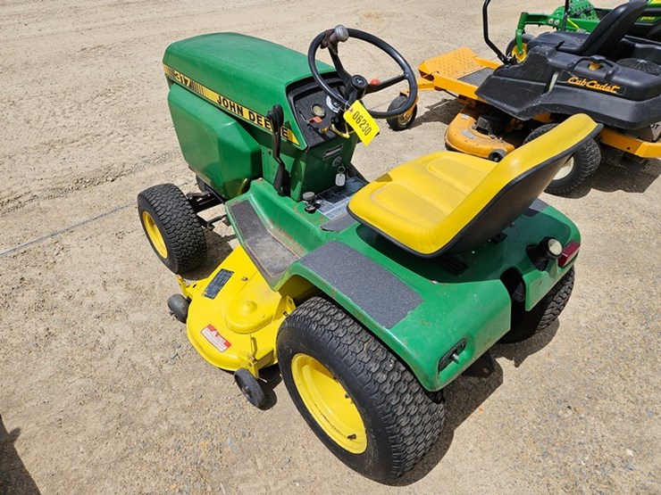 john-deere-317-image-3