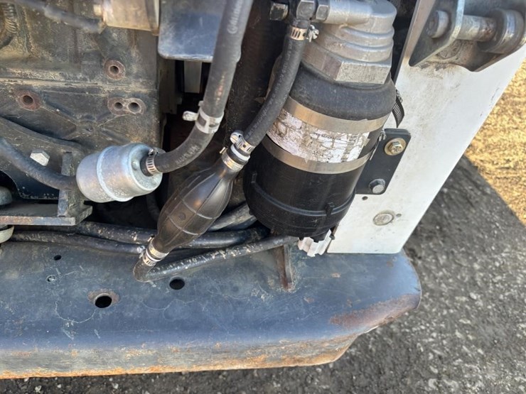 2018-bobcat-t770-image-33