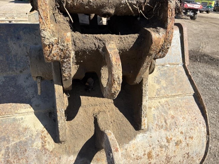 komatsu-pc200-l-image-12