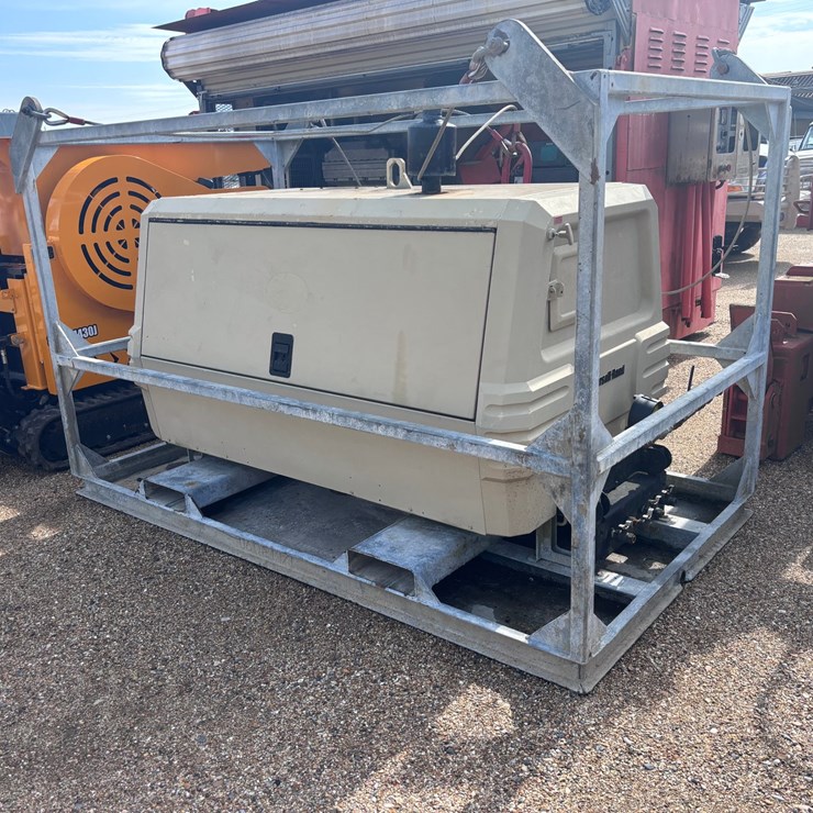 #2812 • INGERSOLL RAND AIR COMPRESSOR