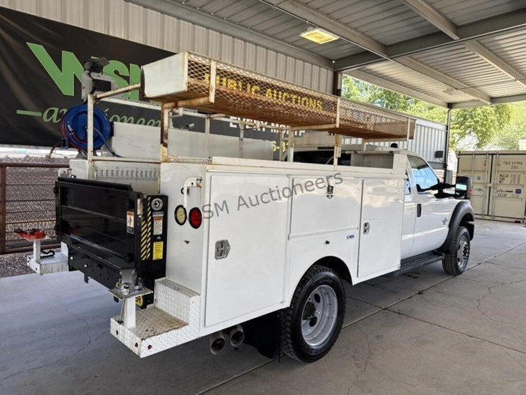 2016-ford-f550-image-10