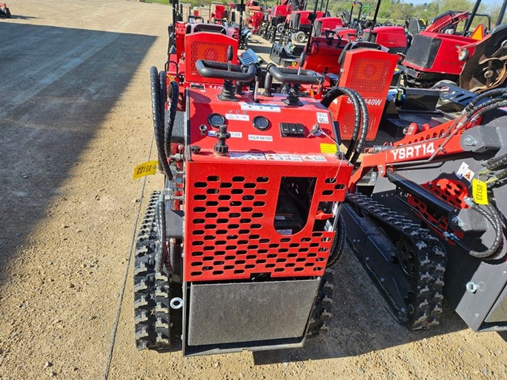 #5122-•-2026-agt-ysrt14-mini-skid-loader-image-4