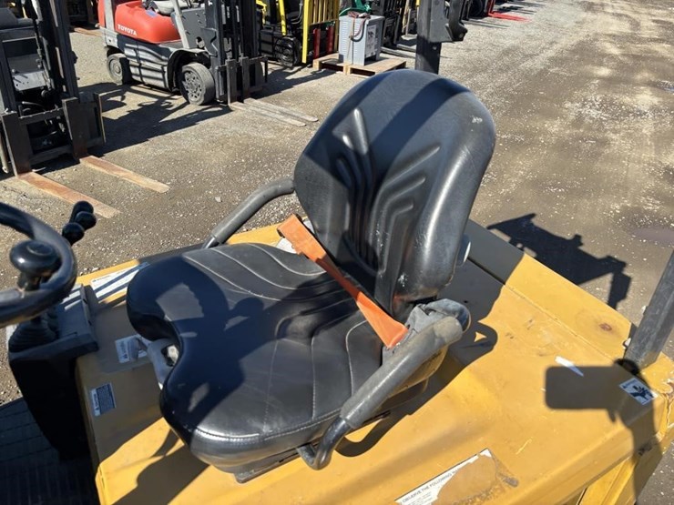 caterpillar-ec30n2-image-15