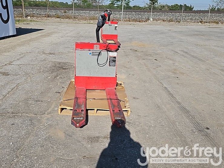 2014-raymond-102tf45l-image-7