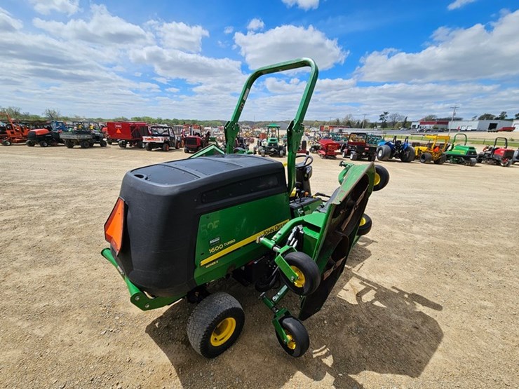 john-deere-1600-turbo-image-13