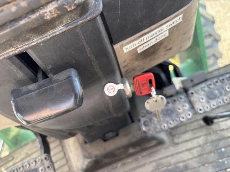 2006-john-deere-5225-image-39