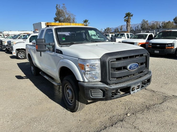 2011-ford-f250-sd-image-2