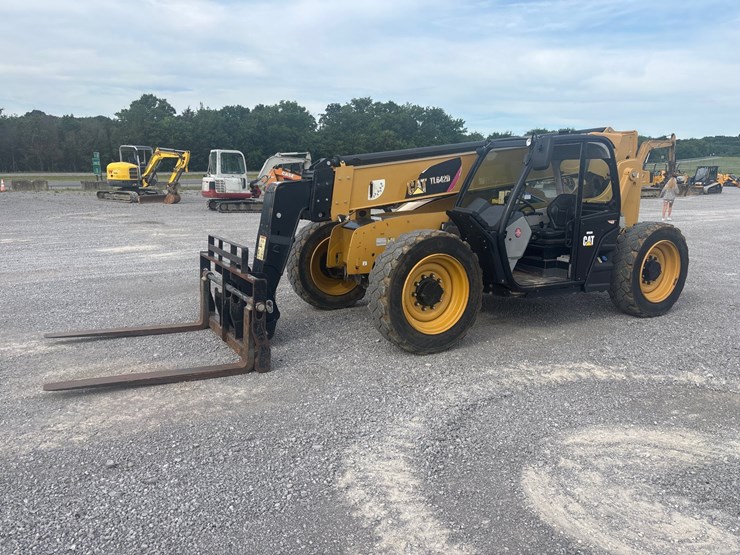 caterpillar-tl642d-image-1