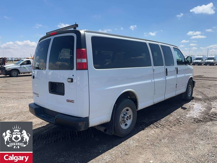 2016-gmc-3500-image-5