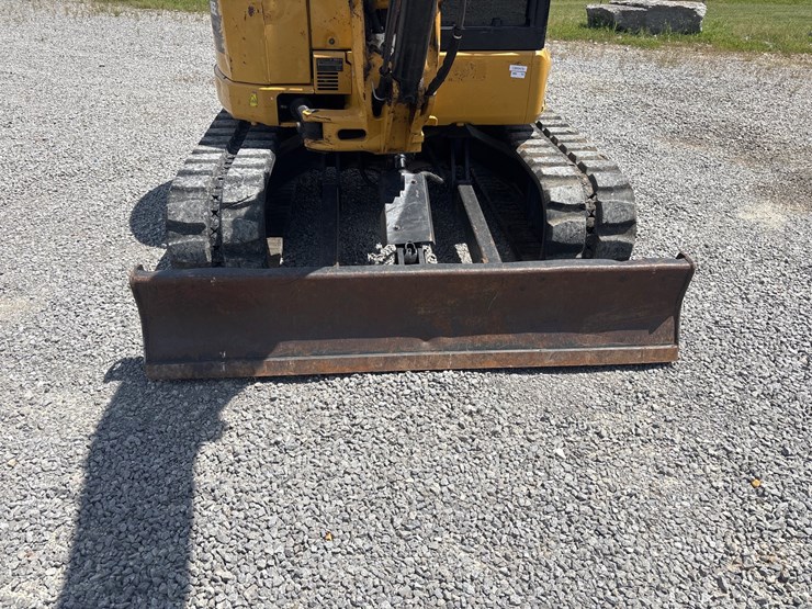 caterpillar-305e2-cr-image-10