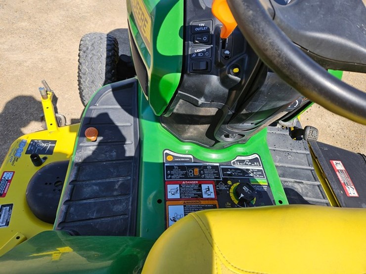 john-deere-x758-image-23