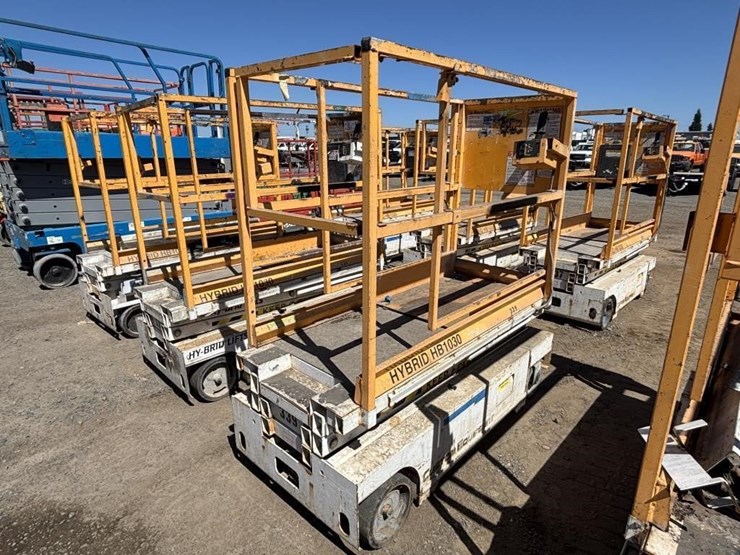 2005-custom-equipment-hb1030-image-3