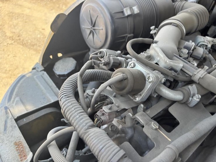 2017-caterpillar-2c6000-image-32