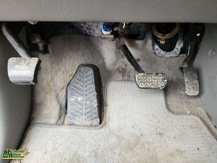 2007-toyota-sienna-le-image-24